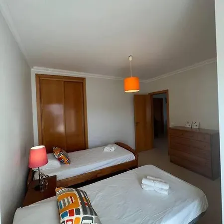 Falesia C/ Piscina Албуфейра
